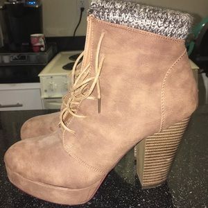 women’s lace up tan booties